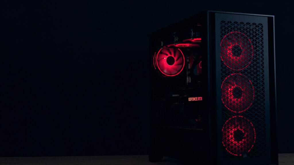 PC sur mesure assemblé - configuration optimisée et design soigné